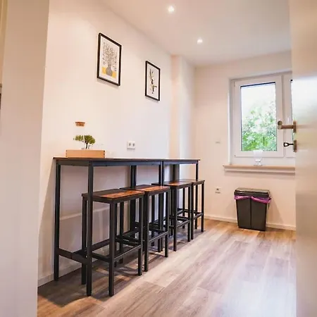 Yellow Station Appartement *