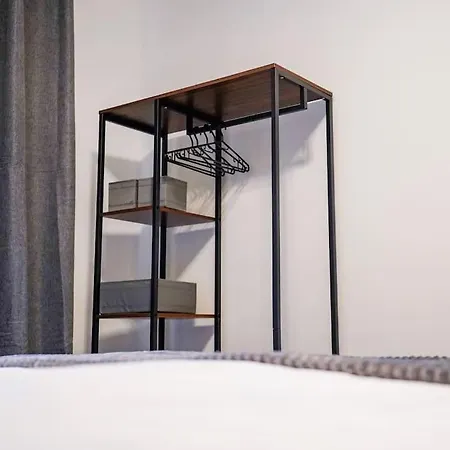 Apartman Yellow Station