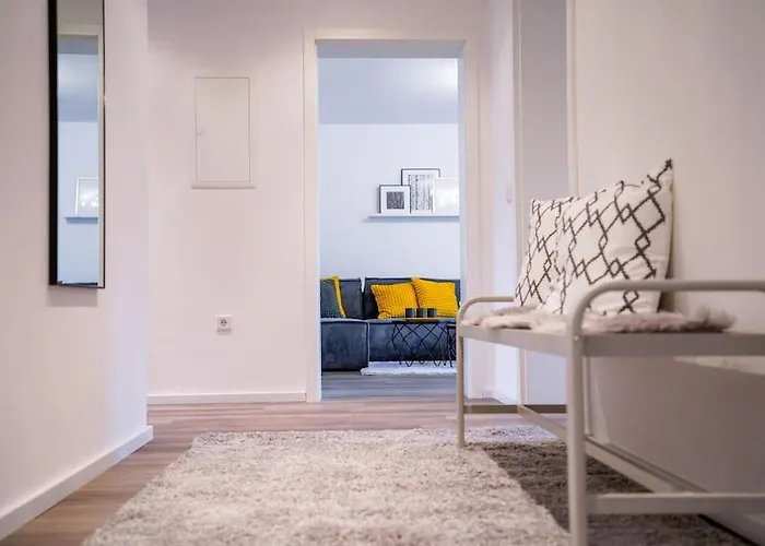 Yellow Station Apartman Paderborn